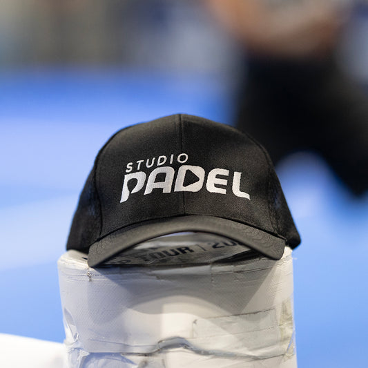 Studio Padel Keps - Svart/Vit